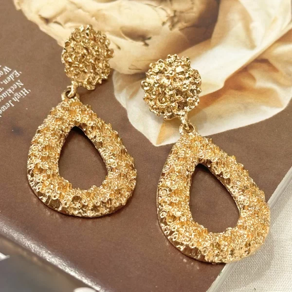 Golden Teardrops Earrings